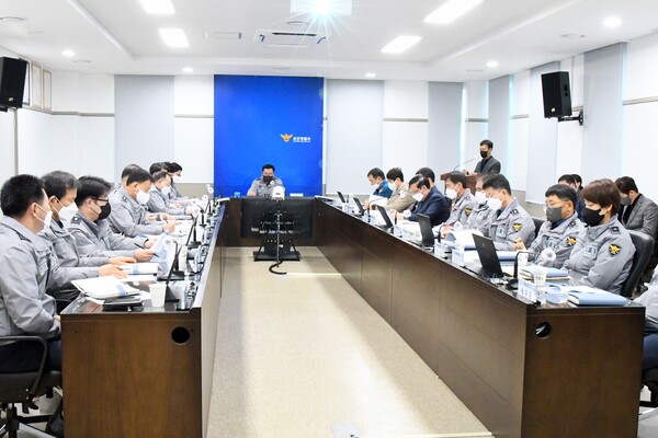순천경찰서(서장 김중호)는 8일 조합장 선거와 관련, 지역경찰관서장들과 대책회의를 열었다